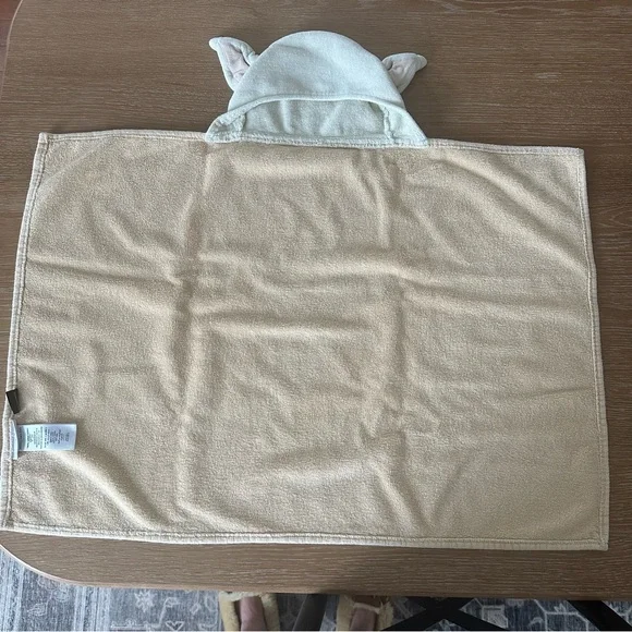 Star Wars Grogu (Baby Yoda) Cream Hooded Baby Blanket - Picture 3 of 3